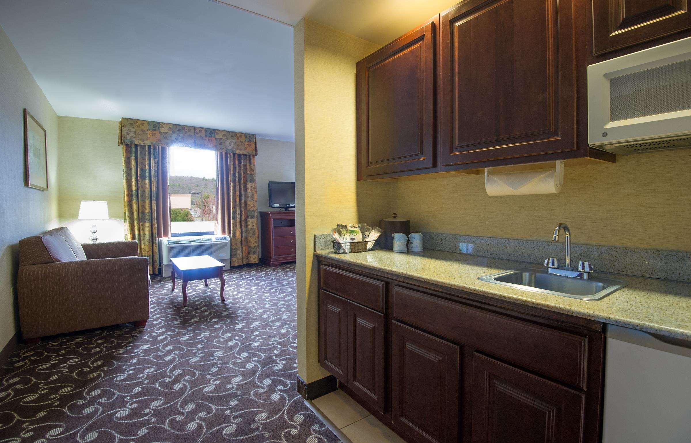 Отель Hampton By Hilton Братлборо Экстерьер фото