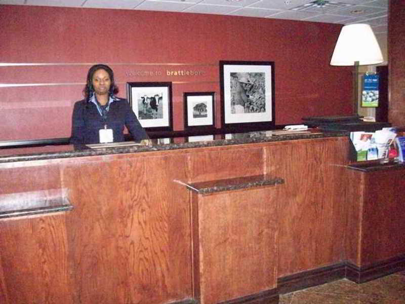 Отель Hampton By Hilton Братлборо Интерьер фото